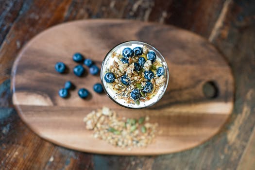 Healthy yogurt parfait with fruits